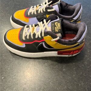 ike women’s Air Force 1 Shadow ‘Dark Sulfur’